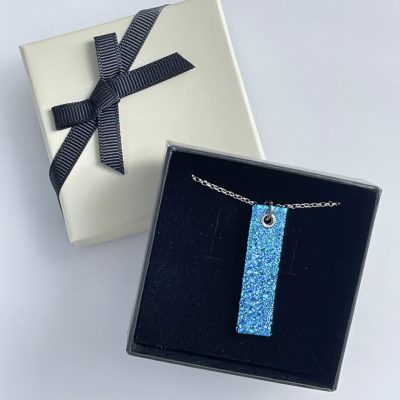 Gift shop – Aquamarine pendant boxed