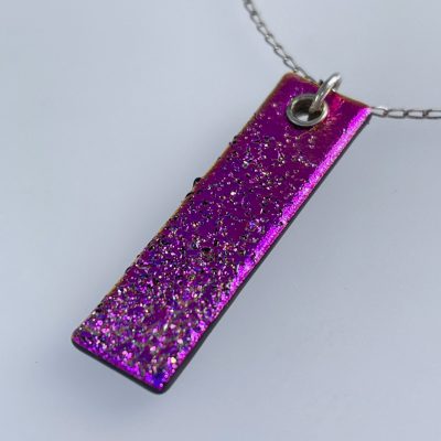 Gift shop – Hot pink pendant